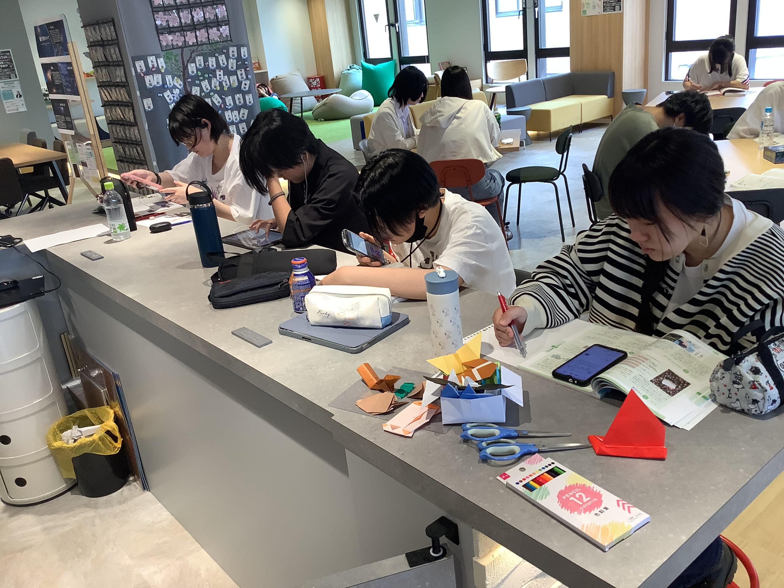 📚学習タイム、今日もそれぞれのペースで✨
