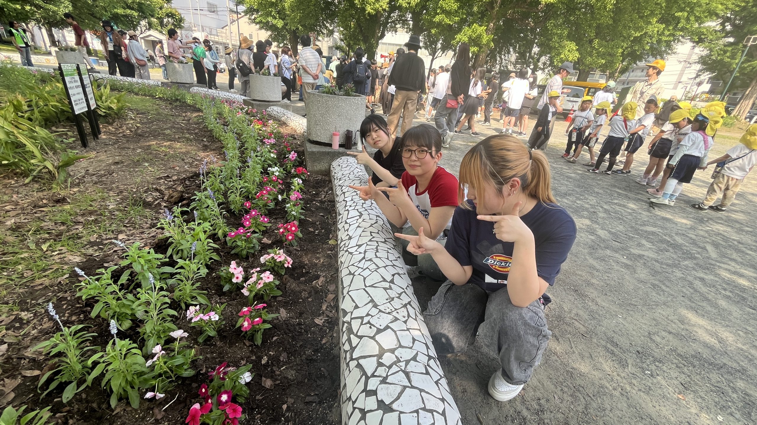 【ボラ】六反公園花飾り活動🌼
